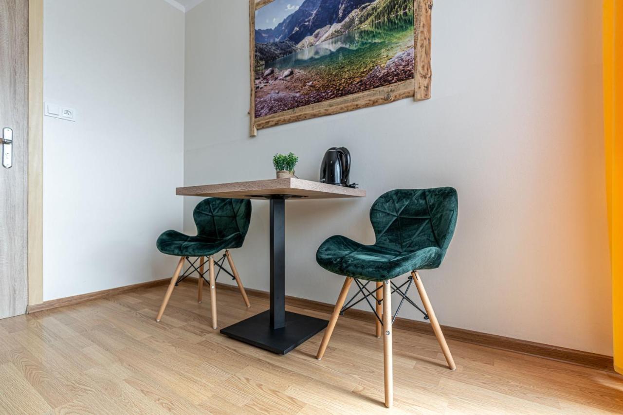 Widokowy Apartament - Pokoje Goscinne Banska Wyzna Extérieur photo