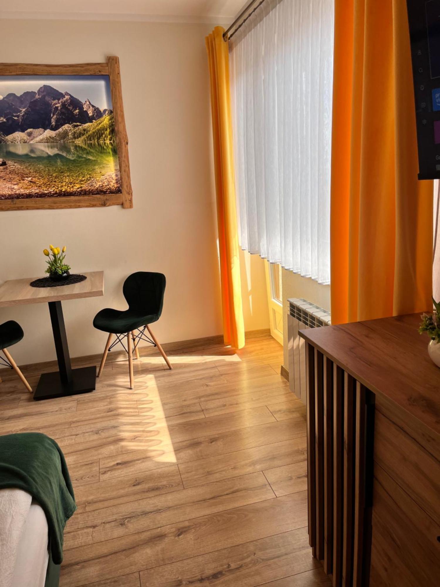 Widokowy Apartament - Pokoje Goscinne Banska Wyzna Extérieur photo